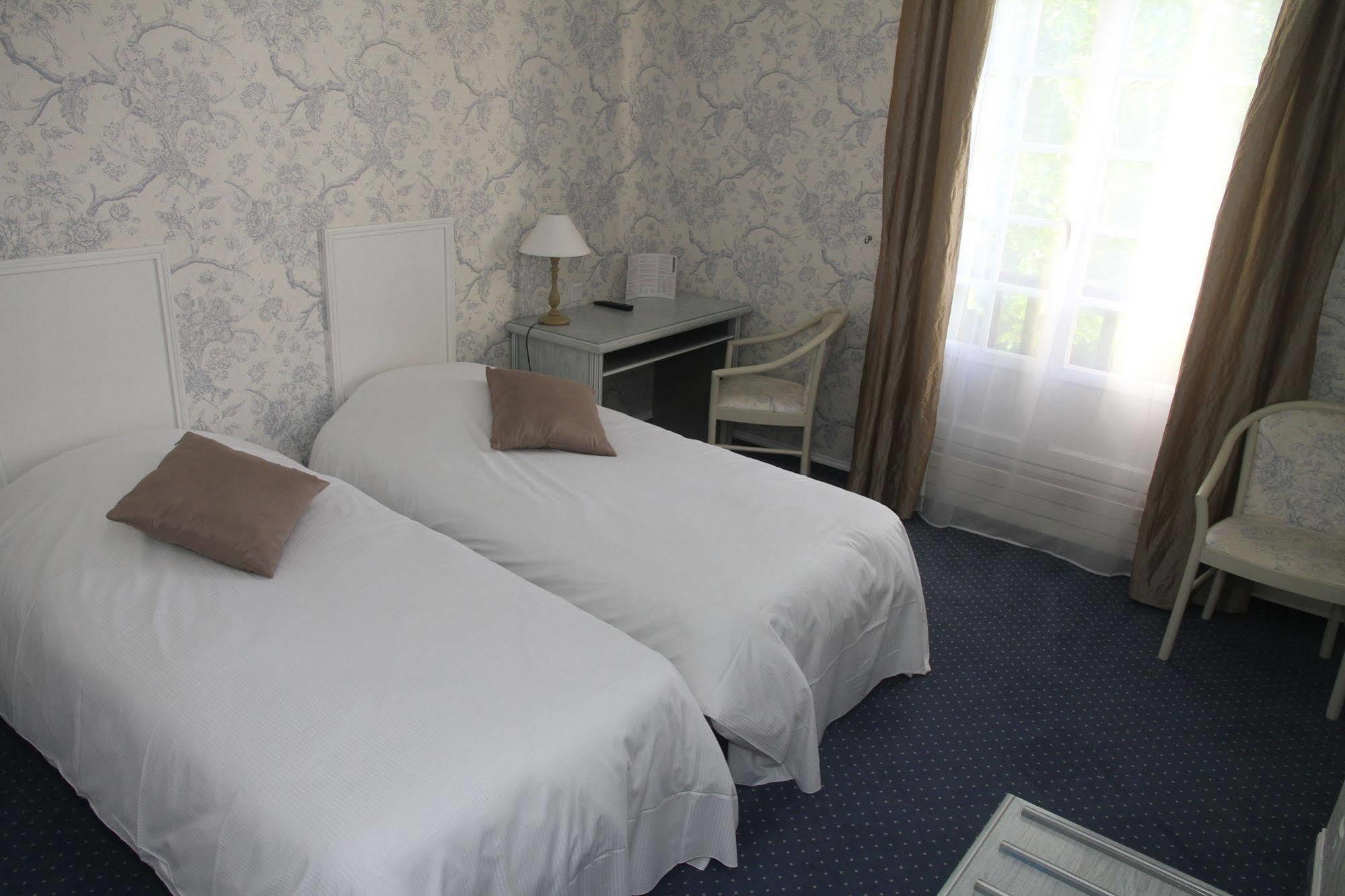 Hotel-Spa-Piscine Le Petit Castel Beuzeville-Honfleur Esterno foto